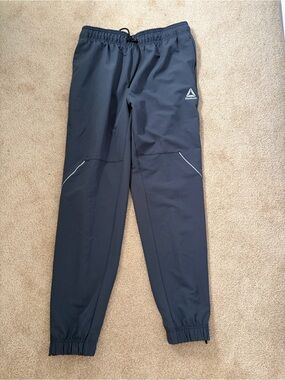 Reebok Men’s Dark Navy Reflective Trim Joggers